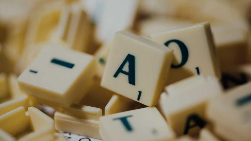Cosa cambia tra font serif e sans serif e quale preferire?