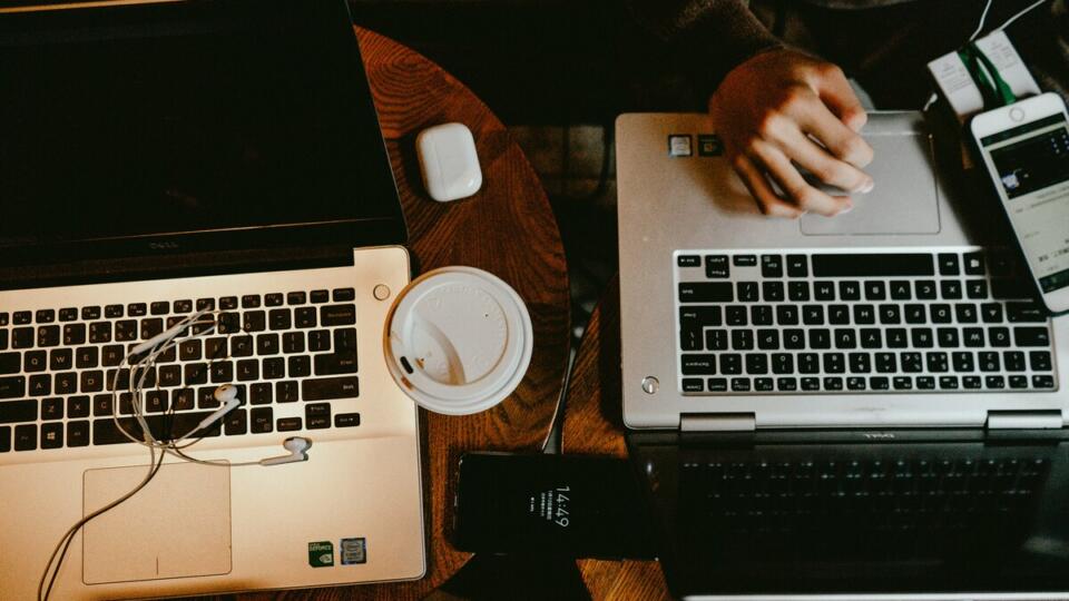Cosa sono gli interstitial e come possono influenzare la SEO e l’UX
