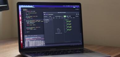 Vibe coding: cos’è e come usarlo per semplificarti la vita nello sviluppo web